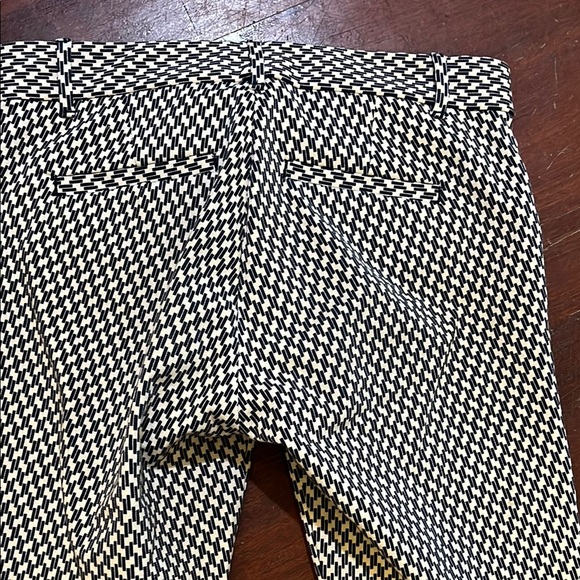 🌻3/$15🌻 GAP pants - Picture 6 of 8